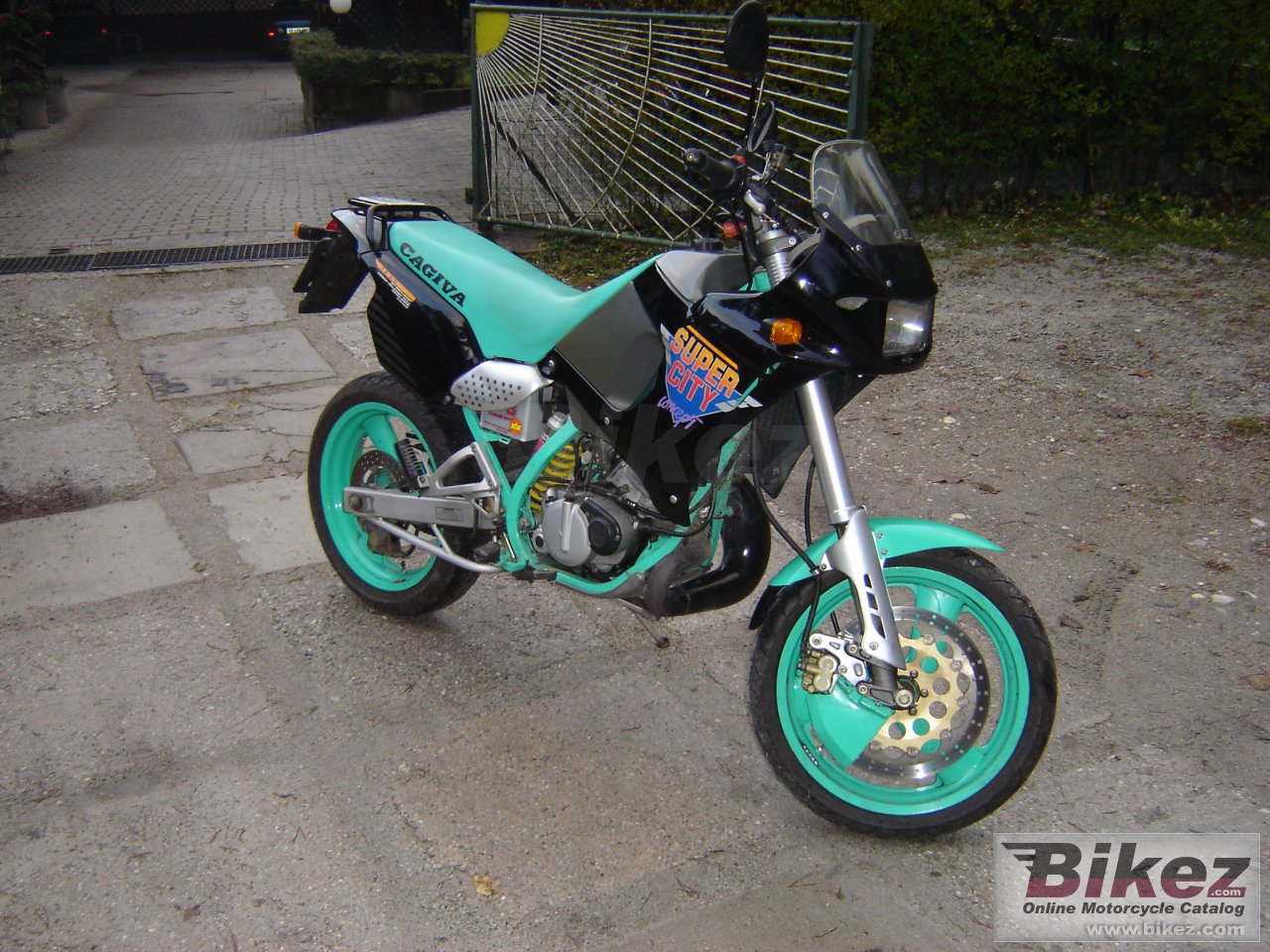 Big  125 super city picture and wallpaper from Bikez.com